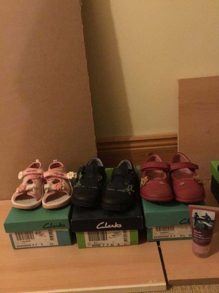 pink shoe polish clarks